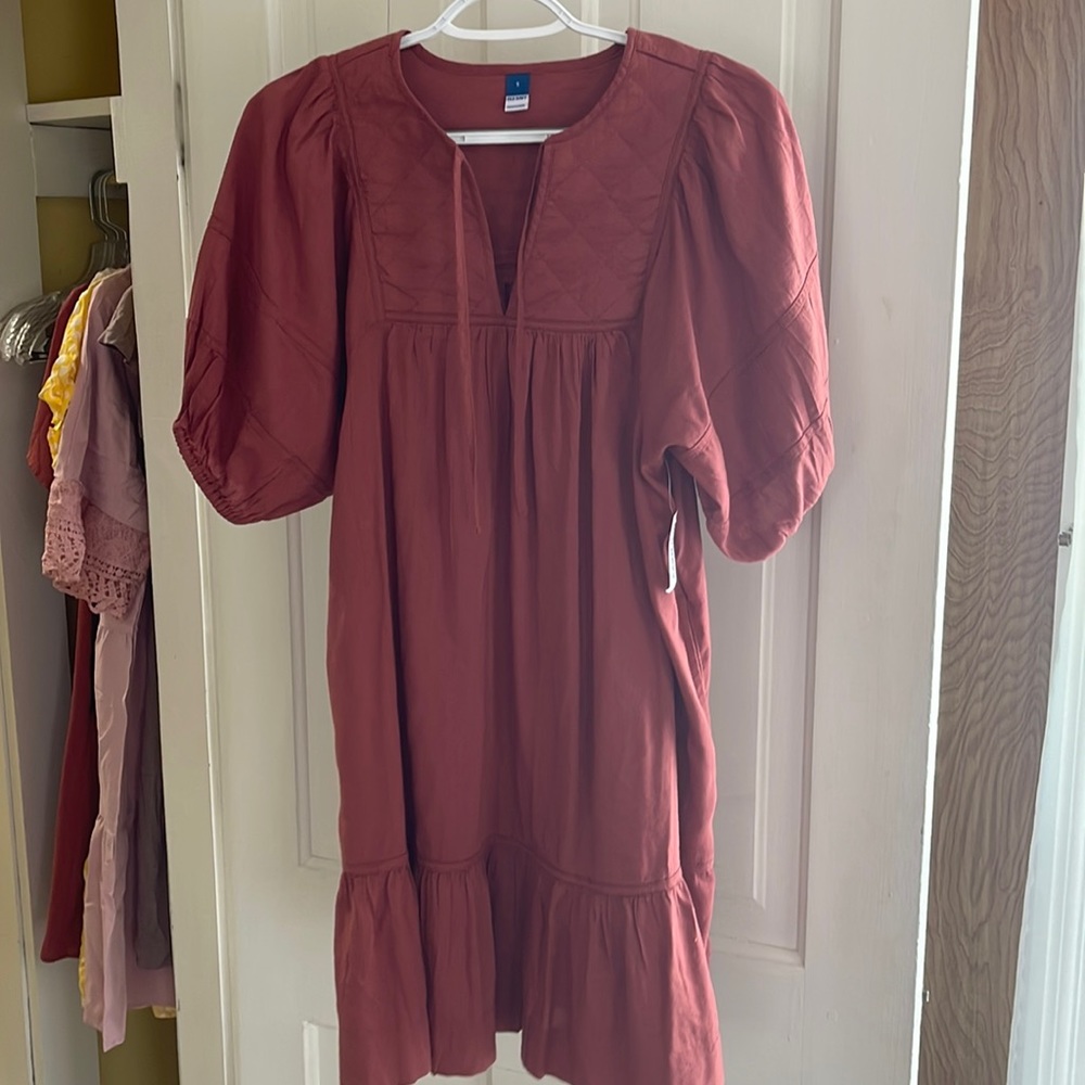 Old Navy orange-pink dress